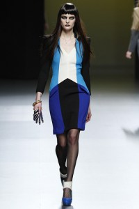 ana_locking___pasarela_315034286_320x480