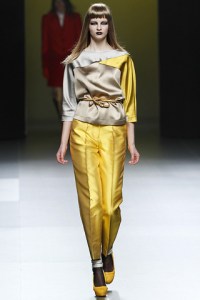 ana_locking___pasarela_47138610_320x480