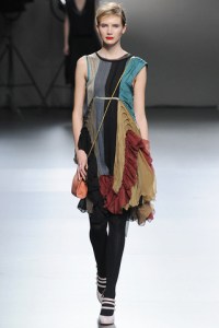 victorio___lucchino___pasarela_276827192_320x480