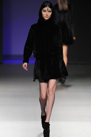 mar__a_escot_____pasarela_376383982_320x480