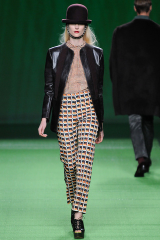 martin_lamothe___pasarela_895918276_320x480