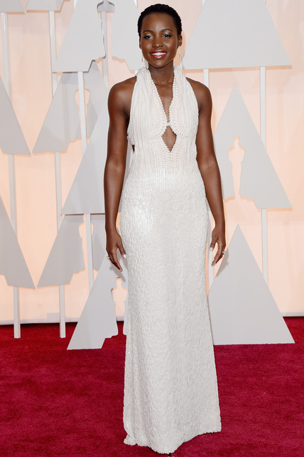 lupita_calvinklein_alfombra_roja_oscars_2015